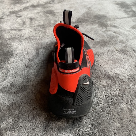 Mens Nike running shoes. - Picture 3 of 8